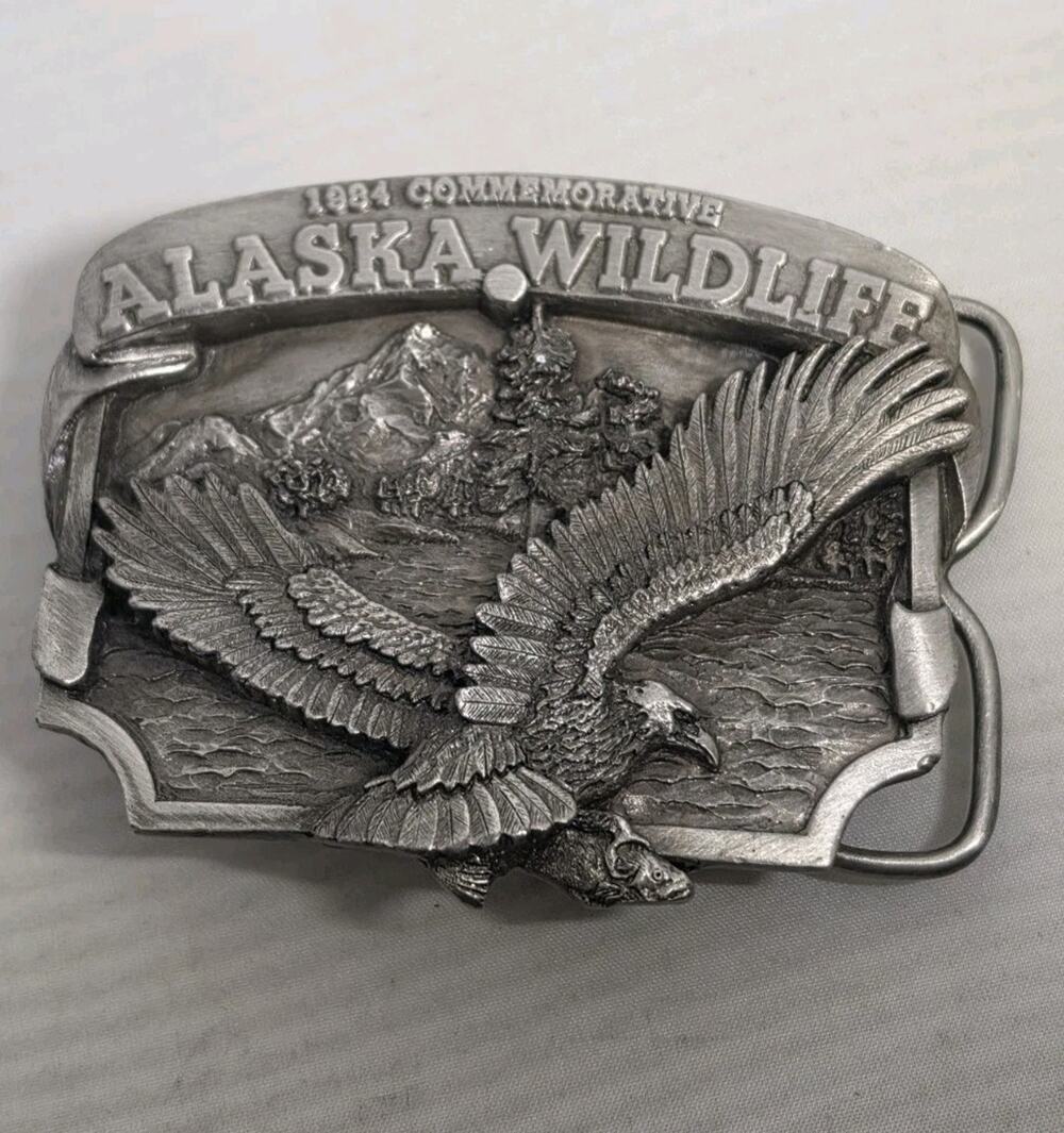Vintage 1984 Siskiyou Alaska Wildlife 3D Flying Eagle Lmtd Editiion Belt Buckle